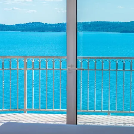 Big Flat! For 6, Mighty Fine View! Trogir