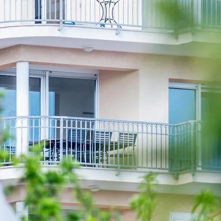 Big Flat! For 6, Mighty Fine View! Daire Trogir